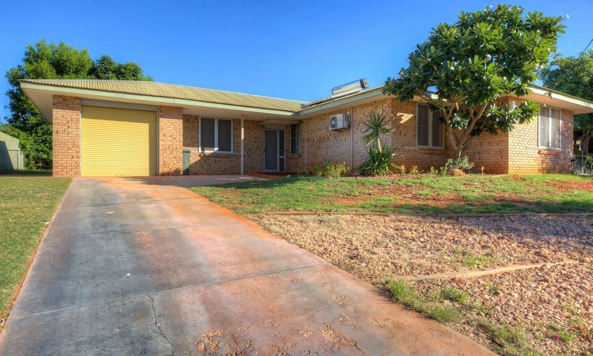 Exmouth House | Wallaby - Pet friendly, 3 bedroom house