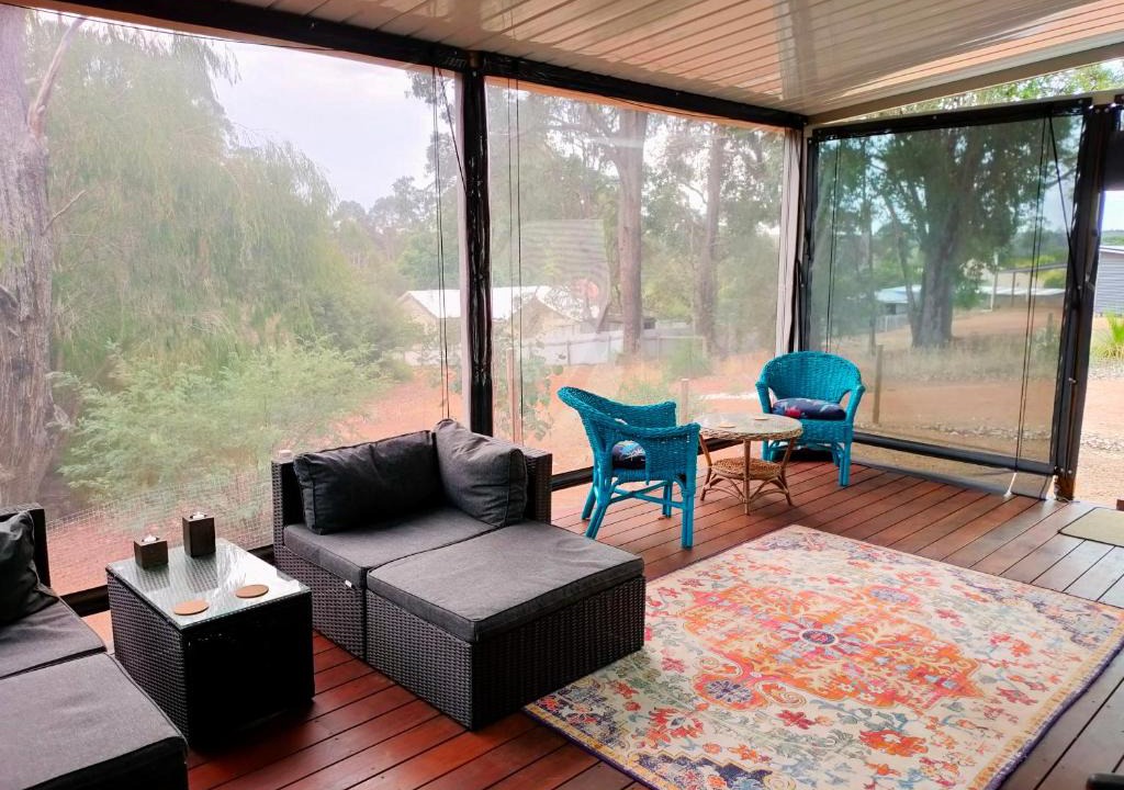 Nannup House | Warren Retreat - cozy and tranquil 2 brm home