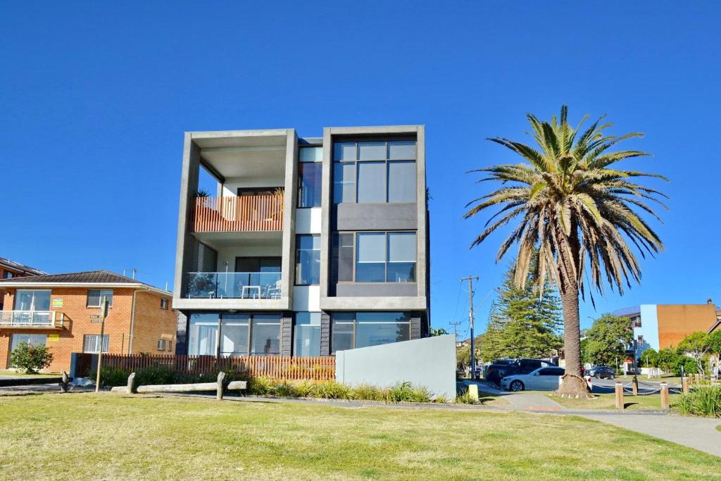 South West Rocks Apartment | Waterford Apartment 3 - Bring your own linen.