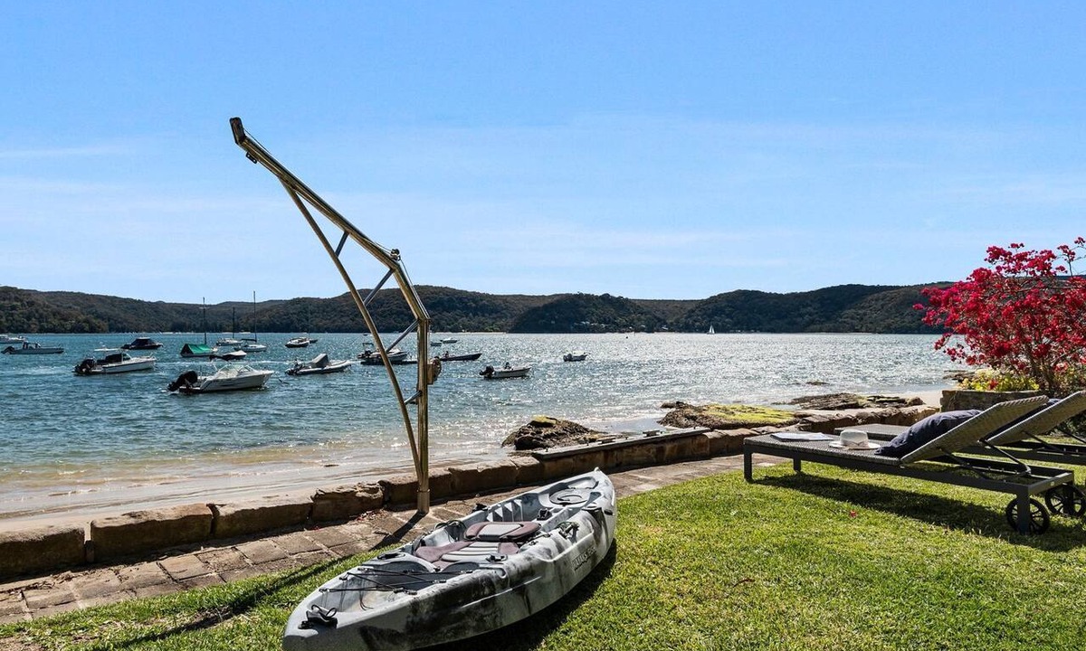 Palm Beach Apartment | Waters Edge on the shores of Pittwater