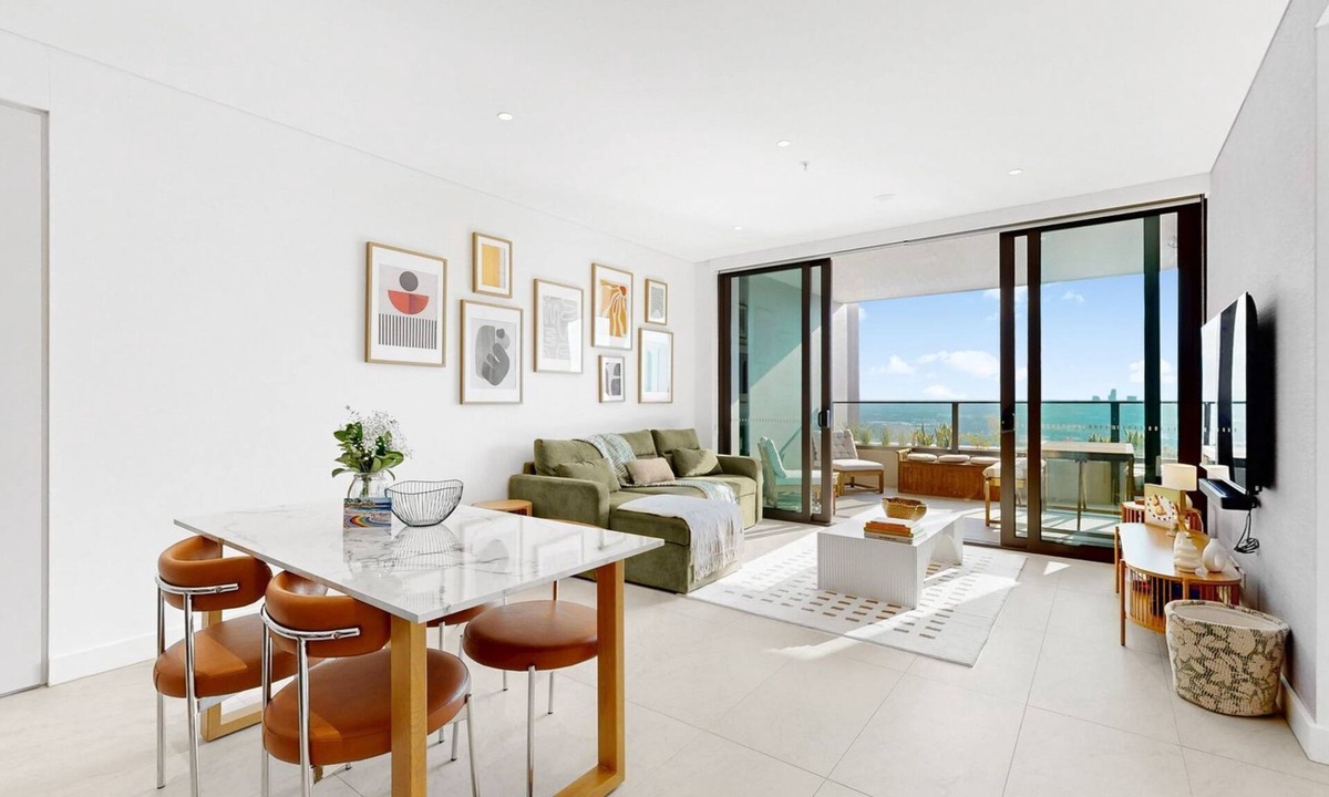 Rhodes Apartment | Waterview High, Rhodes Isyd