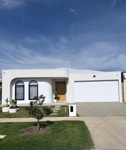 Waurn Ponds House | Waurn Ponds Bali Home