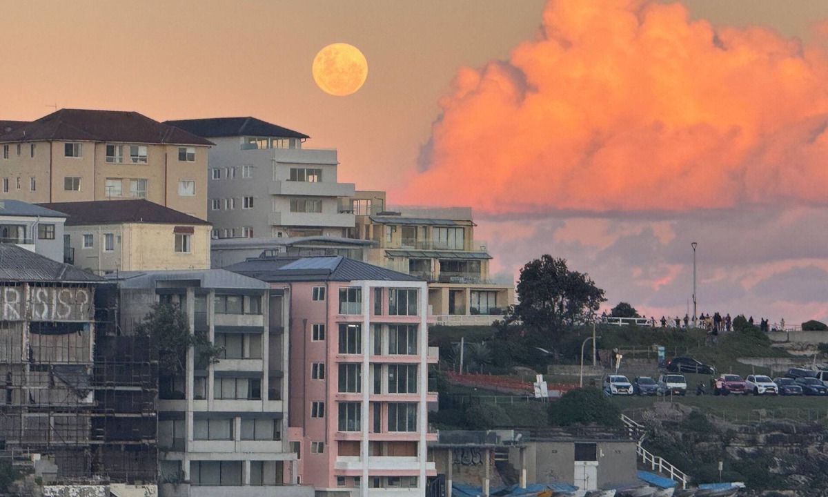 Bondi Beach House | Welcoming 4-bedroom beach house in Tamarama- Perfect for family/friends getaway