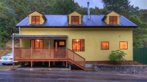 Queenstown House | West Coast Holiday Home