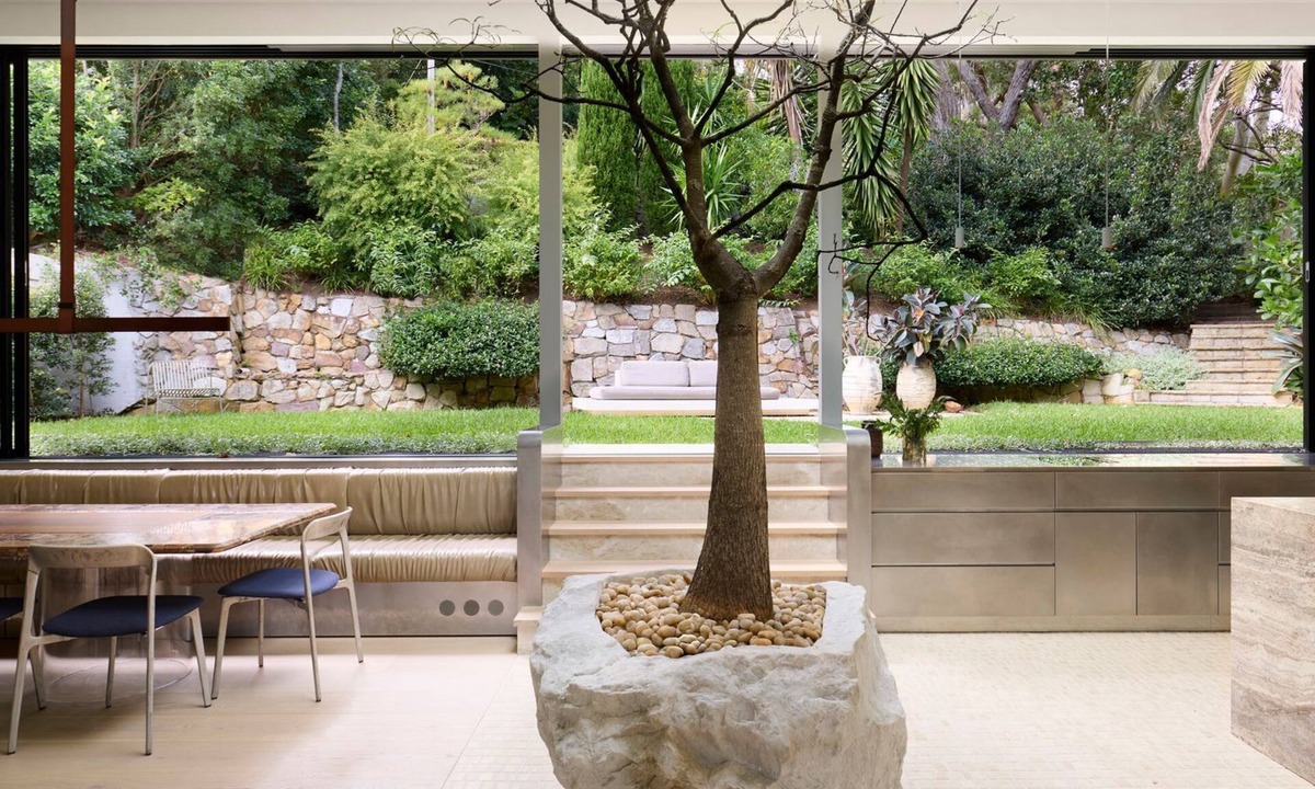 Avalon Beach House | White Rock by Contemporary Hotels