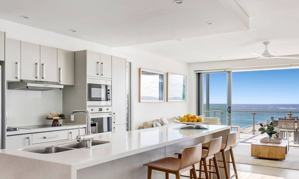 Yamba Apartment | White Sails 3 - Views over Convent Beach - Holiday Yamba