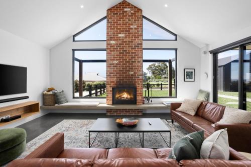 Mansfield House | Wild Wombat