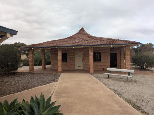 Wongan Hills Other | Wongan Hills Caravan Park and Motel
