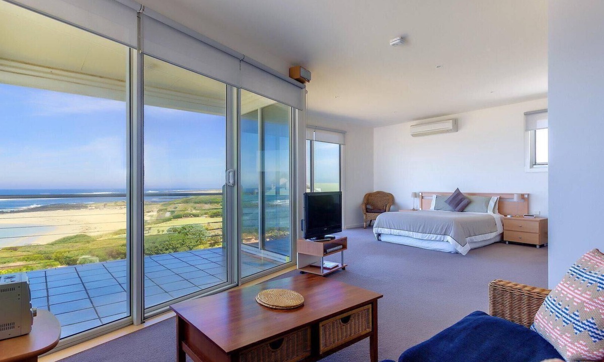 Port Fairy Apartment | Wytonia 3 Penthouse - Private Beachfront Access