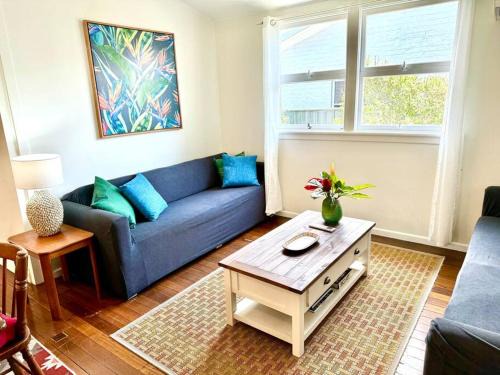 Yamba House | Yamba Fishing Cottage Haven Wifi boat parking