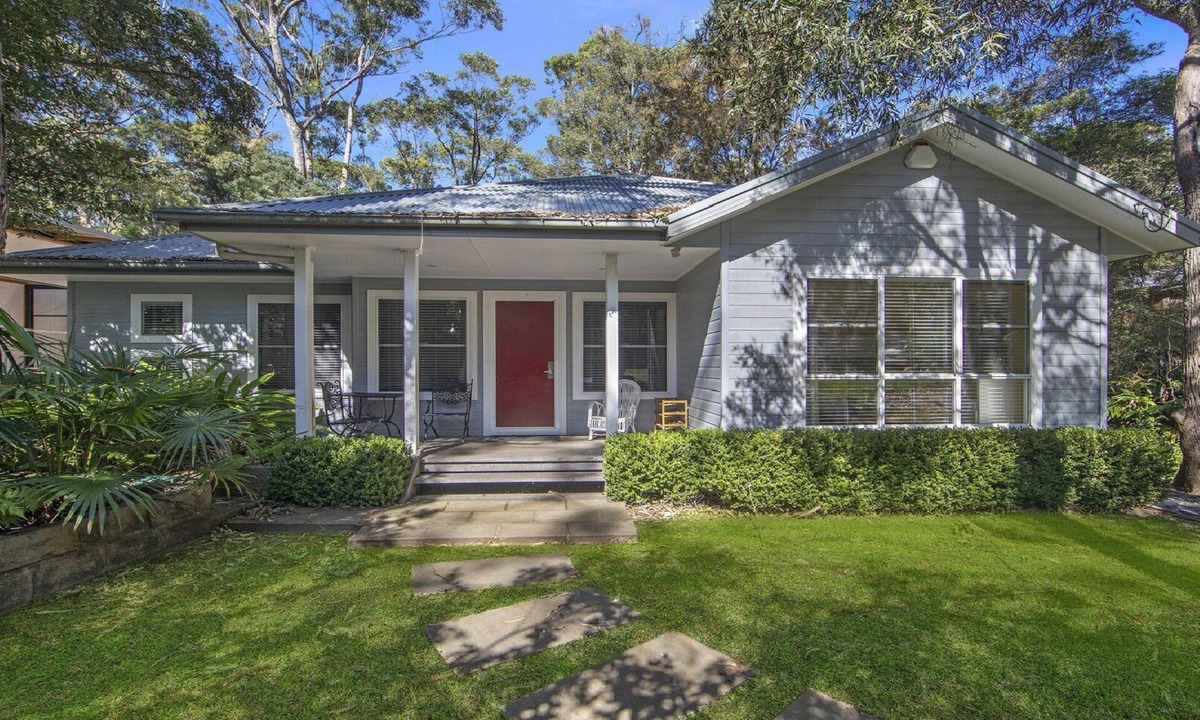 Pearl Beach House | Your Beach House by HolidayCo.