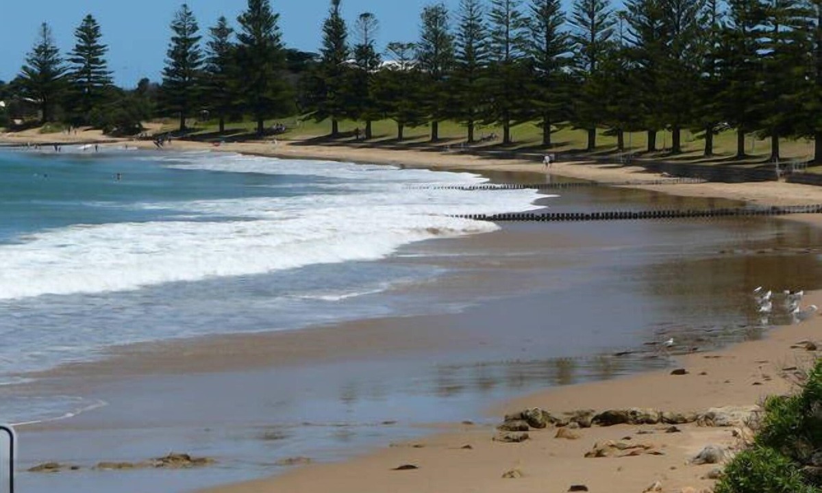 Torquay House | Zeally Bay Road Beach Unit