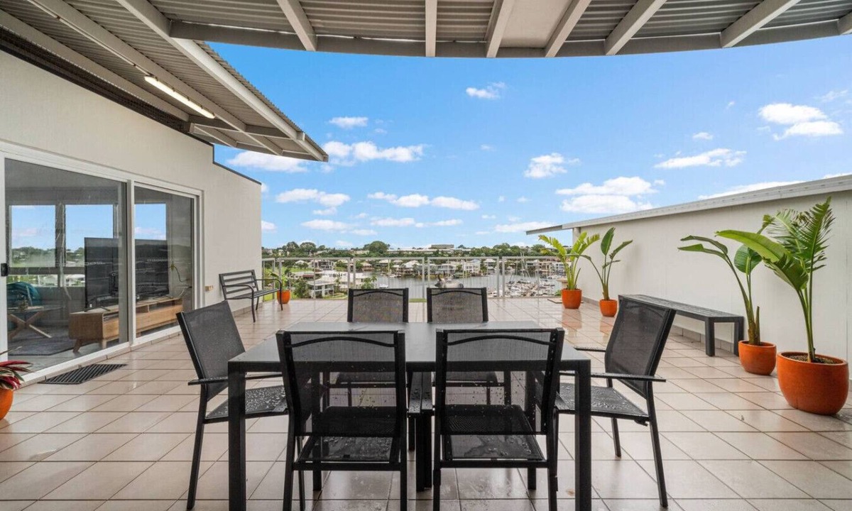 Cullen Bay Apartment | Zen Bayline Villa: bayview - balcony - rooftop