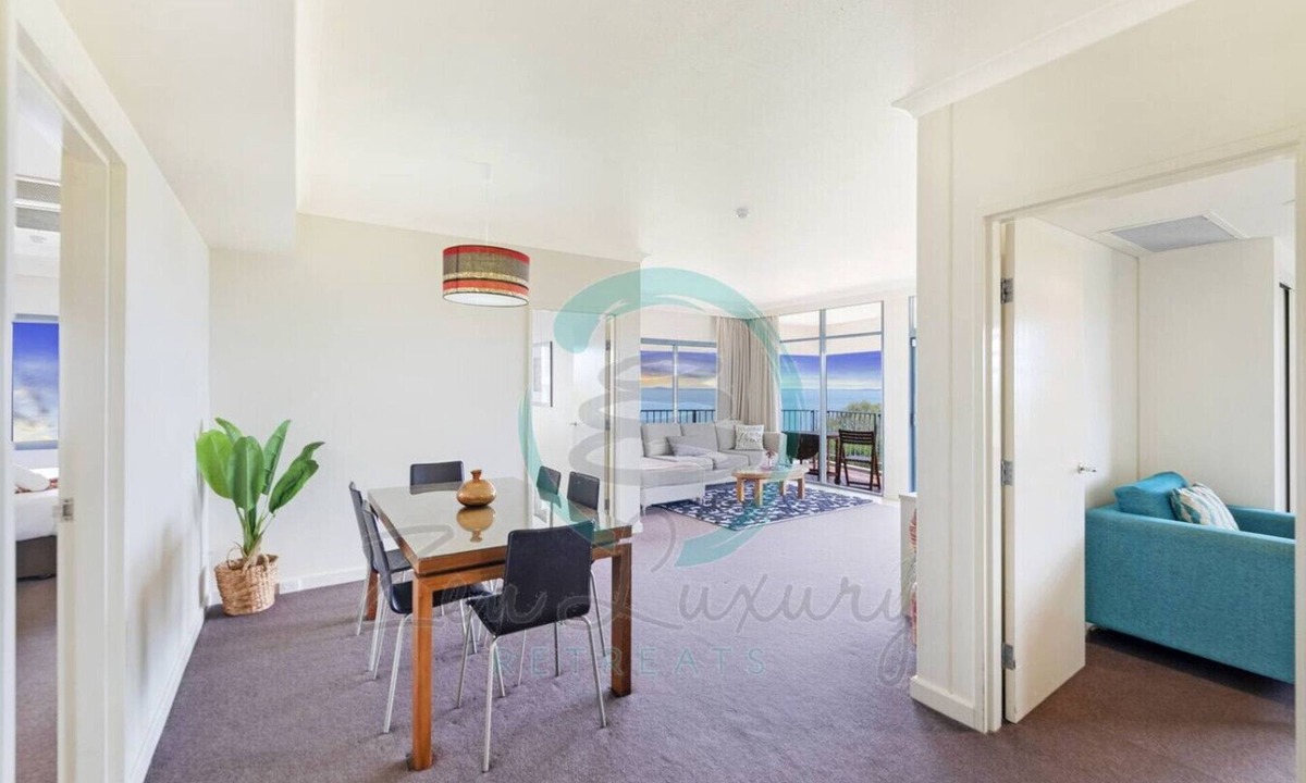 Darwin City Centre Apartment | ZEN88 Esp (408): Coastal Elegance ~ Sunset ~ Pool