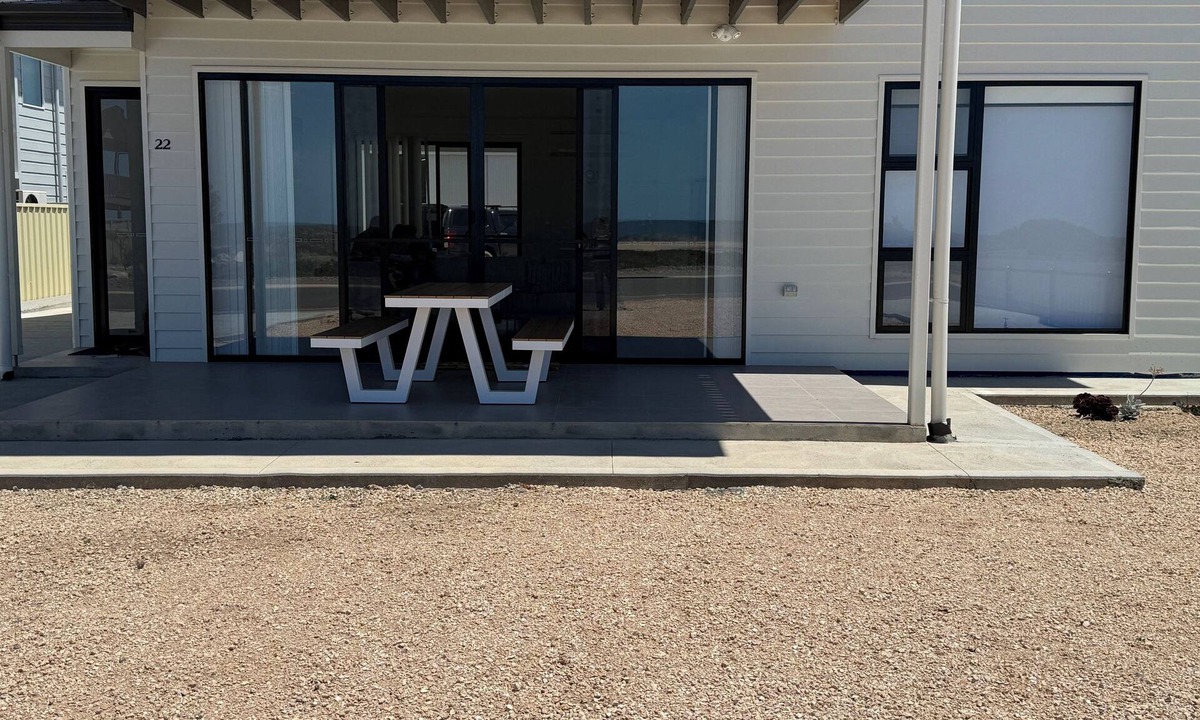 Melville Apartment | Zion on Yorkes-2 bedroom downstairs unit - Off peak special!