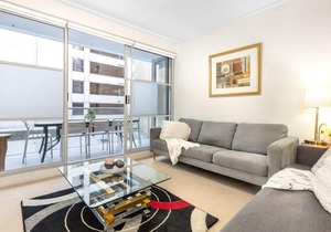 A Cozy & Spacious 2BR Apt for 7 Next to Darling Harbour
