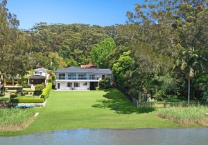 Avoca Beach Lake House