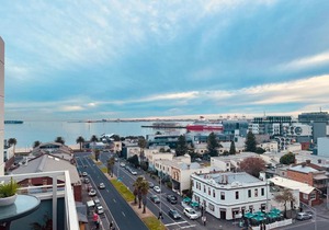 BEAUTIFUL BAY VIEWS Huge 3-bedroom plus Office, Pool, Gym, 2 car spaces and SO MUCH MORE