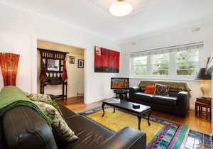 Lovely Classic Apartment Steps From Beach