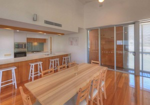 Maggies Beachfront Apt. 5