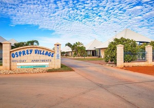 Osprey Holiday Village Unit 120 - Colourful 3 Bedroom Holiday Villa with a Pool in the Complex