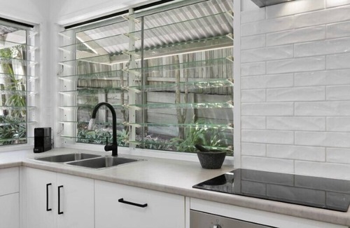 Sunrise Beach Apartment | Peaceful Family Villa in Sunrise Beach