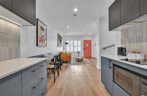 Orange Apartment | 1 Bedroom Apartment | The Mac Orange