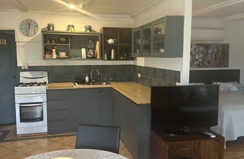 Lancelin House | 1 Bedroom Beach Studio7