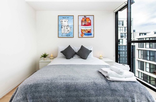 Abbotsford Apartment | 1-Bedroom Gem with Pool and Gym in Abbotsford