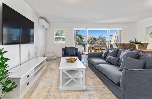 Sunshine Beach Apartment | 1 The Beach House Apts Direct Beach Access Sorry Temporarily Unavailable