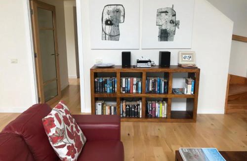 Sandy Point House | 10 Anderson Avenue Sandy Point Stay 3 Pay 2 Winter Special