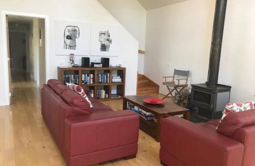 Sandy Point House | 10 Anderson Avenue Sandy Point Stay 3 Pay 2 Winter Special