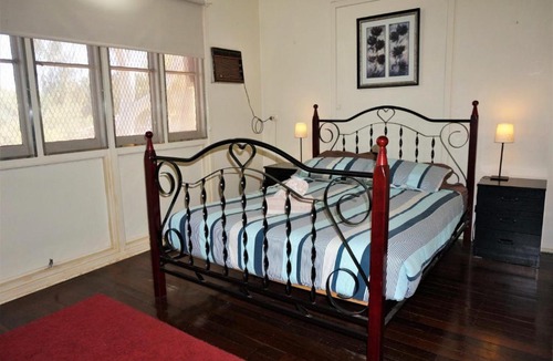 Exmouth House | 10 Tautog Street