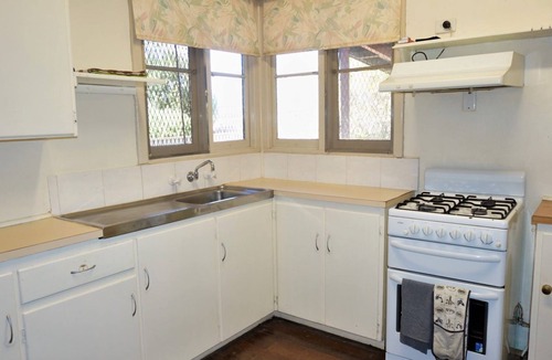 Exmouth House | 10 Tautog Street - Great Family space in central location