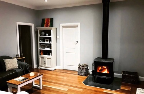 Bellawongarah House | 100 acres of mountain paradise all to yourself