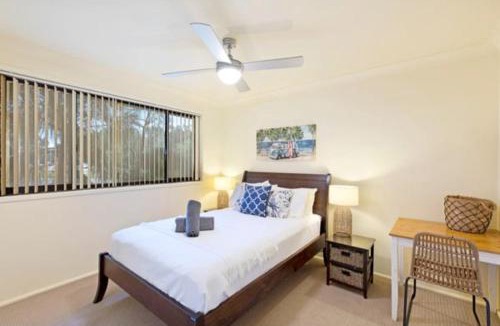 The Entrance North Villa | 100 metres to beach delightful 2 bedroom villa