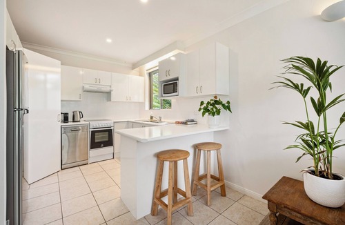 Mona Vale Apartment | 100m to Mona Vale Beach, Parks, Cafes & Restaurants