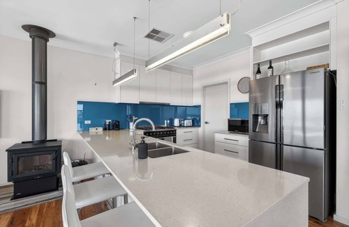 Middleton House | 109 Newell Avenue, Middleton