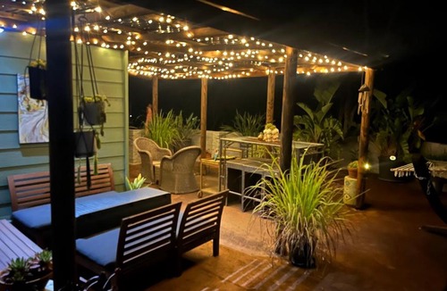 Hawks Nest Apartment | 1166 on Booner - Hawks Nest