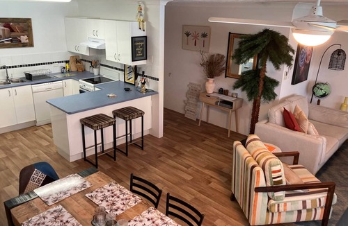 Hawks Nest Apartment | 1166 on Booner - Rooftop Tranquility, Roof top garden tranquility