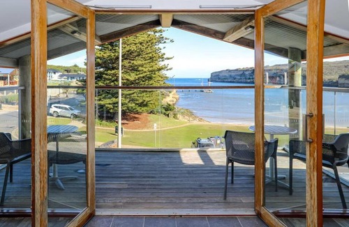 Port Campbell Apartment | 12 Rocks Beach View Loft Central Port Campbell