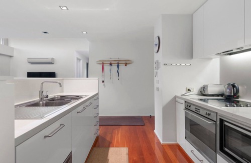 Hawks Nest Apartment | 13/13-15 Beach Road Hawks Nest