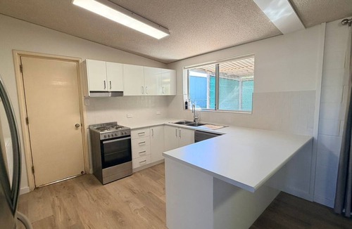 Exmouth House | 13 Grenadier Street - perfect for fishing trips