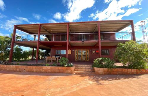 Exmouth House | 13 Skipjack Circle