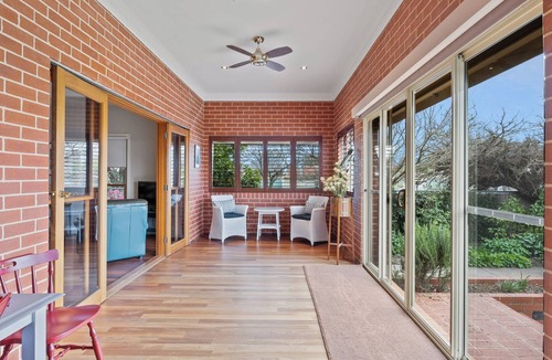 Benalla House | 13 Smythe - stylish, comfortable home.