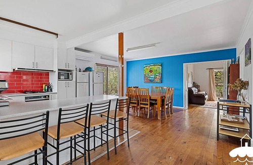 Sandy Point House | 14 Sunshine Rise Stay 3 Pay 2 Winter Special