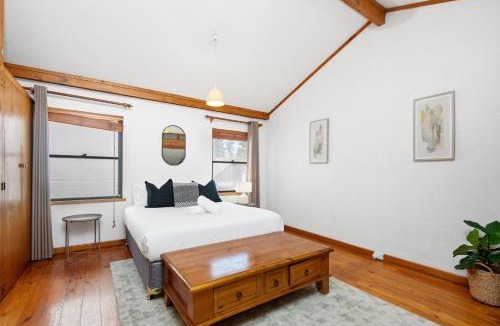 Cottesloe Apartment | 17 Cottesloe - steps from beach - sleeps 2