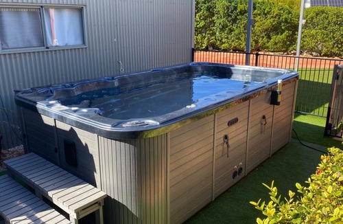 Exmouth House | 17 Skipjack Circle - complete with private swim spa