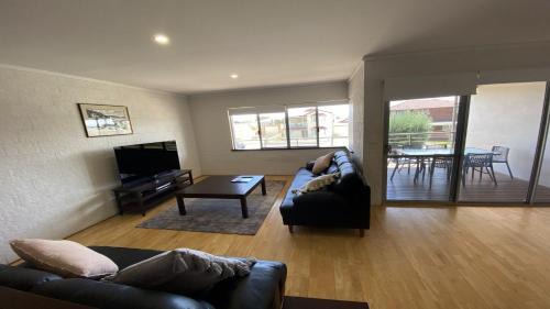Jurien Bay House | 18 On Doust Unit, 18 Seafront Estate