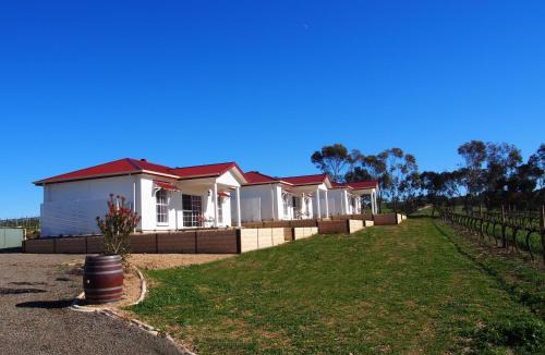 Lyndoch House | 1837 Barossa Luxury Vineyard Cottages